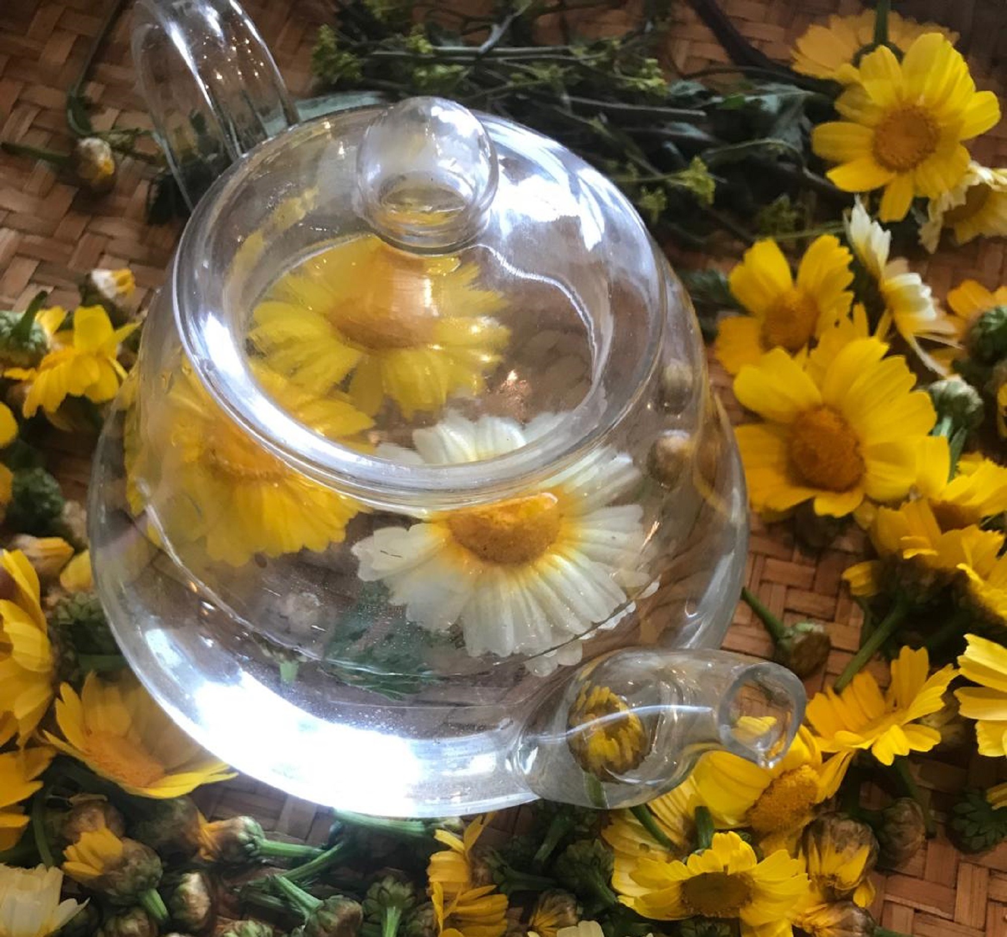 Herbal tea and flowers from the Herbs4Cures website